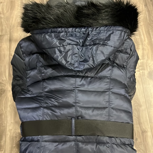 Navy Blue with light gold trim and Black Belt on waist and cuffs. Black Faux fur - Picture 9 of 9